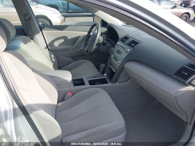 41483564 :رقم المزاد ، 4T1BB46K98U032822 vin ، 2008 Toyota Camry Hybrid مزاد بيع