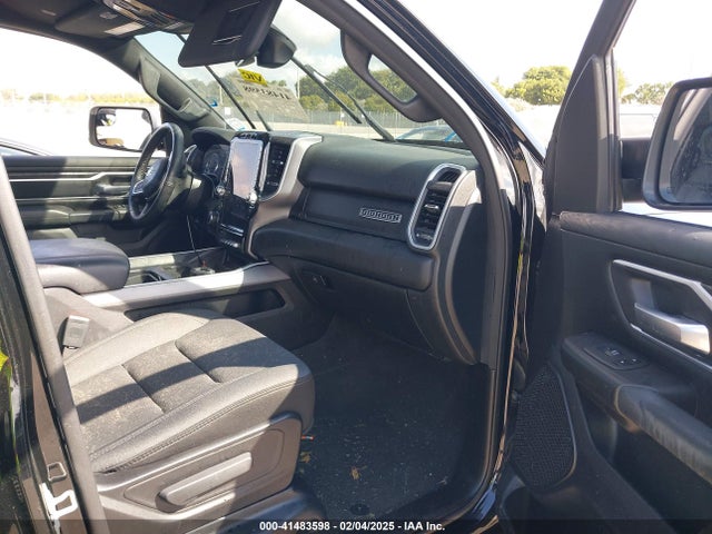 1C6SRFFT1NN220669 RAM 1500 Big Horn  4x4 5'7 Box