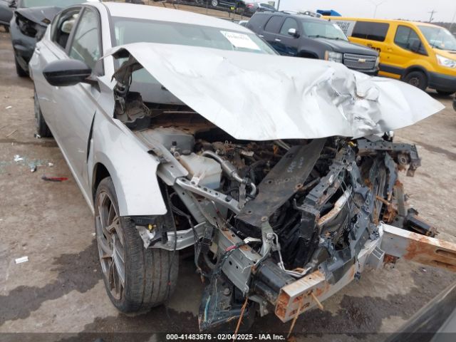 1N4BL4CV9KC146676 Nissan Altima 2.5 Sr