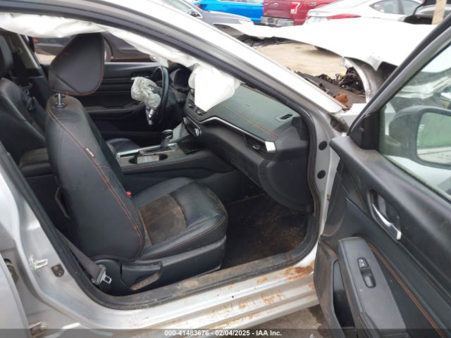 1N4BL4CV9KC146676 Nissan Altima 2.5 Sr