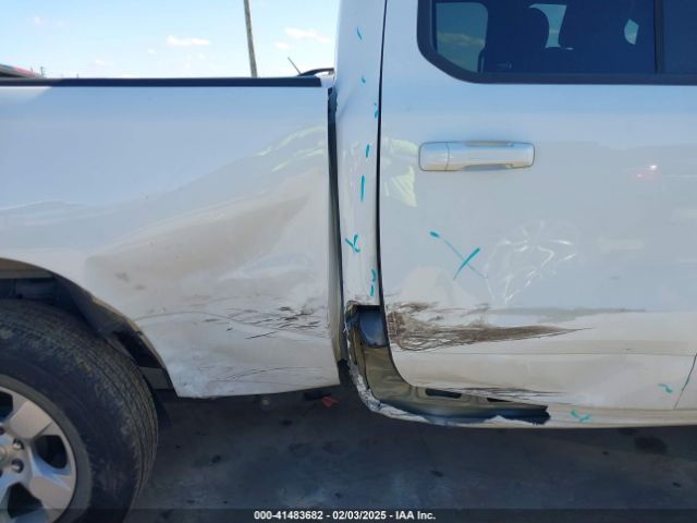 1C6RREBT0NN158146 RAM 1500 Lone Star  4x2 6'4 Box