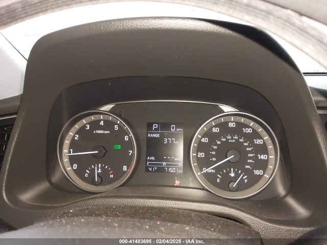 5NPD74LF1HH129979 Hyundai ELANTRA SE