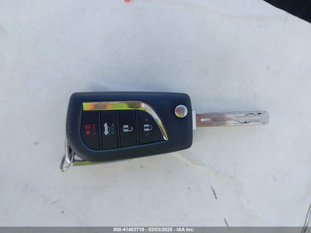 Toyota CAMRY LE 2020 4T1C11AK5LU952968 Image 11