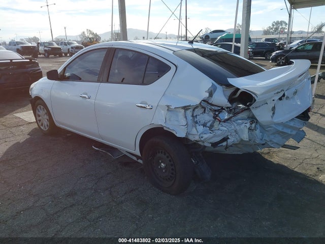 3N1CN7AP8JL882254 Nissan Versa 1.6 Sv