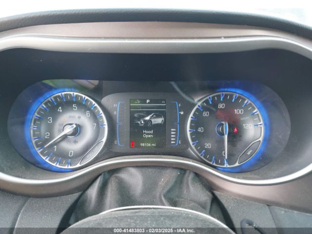 2C4RC1BG9JR290695 Chrysler Pacifica Touring L