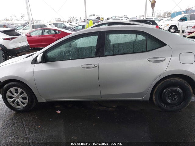 Toyota COROLLA L 2017 5YFBURHE5HP577075 Image 14