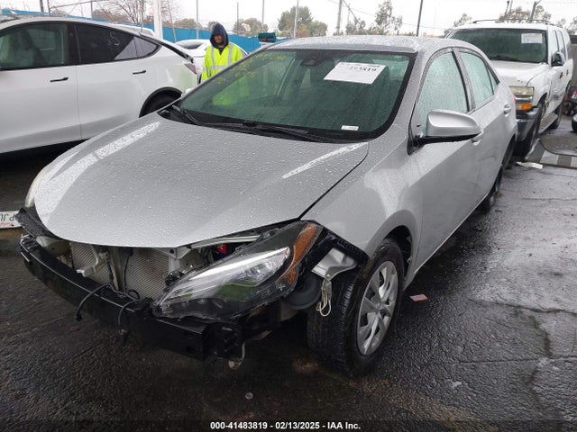 Toyota COROLLA L 2017 5YFBURHE5HP577075 Image 2