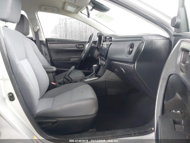 Toyota COROLLA L 2017 5YFBURHE5HP577075 Image 5