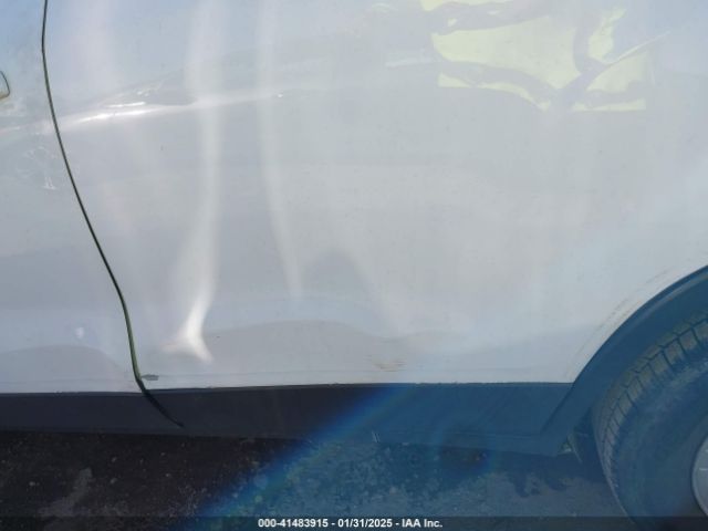 3GNCJKSB4KL279244 Chevrolet TRAX LS