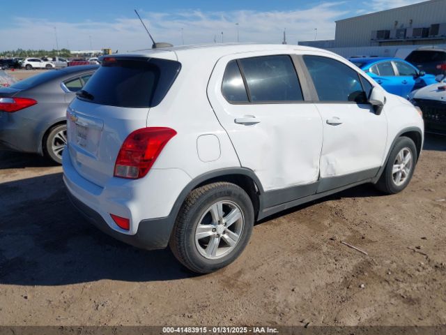 3GNCJKSB4KL279244 Chevrolet TRAX LS