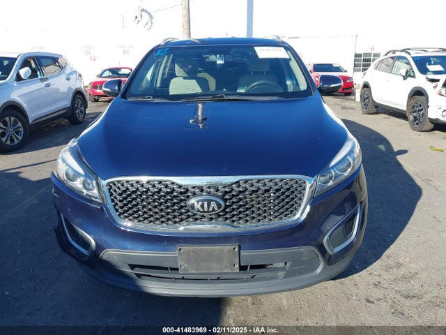 5XYPG4A54HG311769 KIA Sorento 3.3l Lx