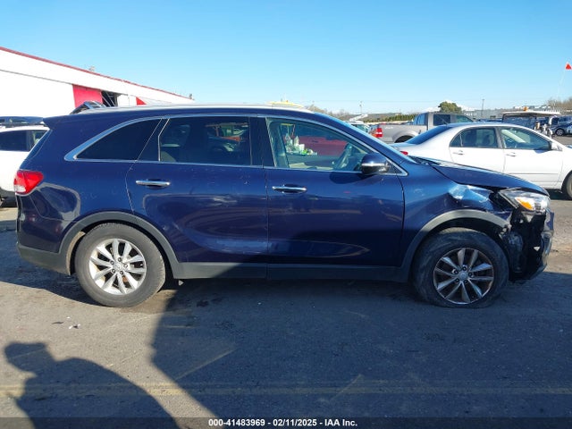 5XYPG4A54HG311769 KIA Sorento 3.3l Lx