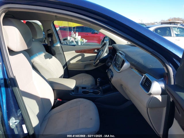 5XYPG4A54HG311769 KIA Sorento 3.3l Lx