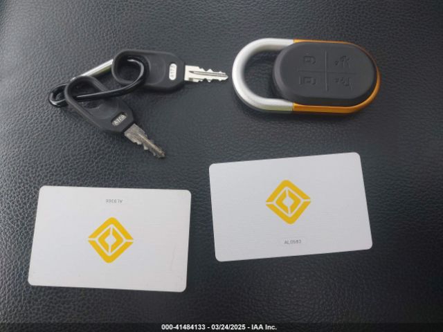 2023 RIVIAN R1S 7PDSGABA9PN015327 Photo 10