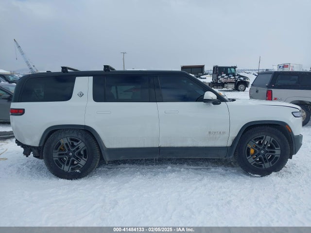 Rivian R1s Adventure 2023 7PDSGABA9PN015327 Image 14