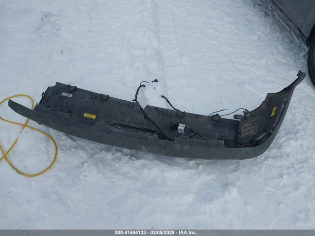 Rivian R1s Adventure 2023 7PDSGABA9PN015327 Image 12