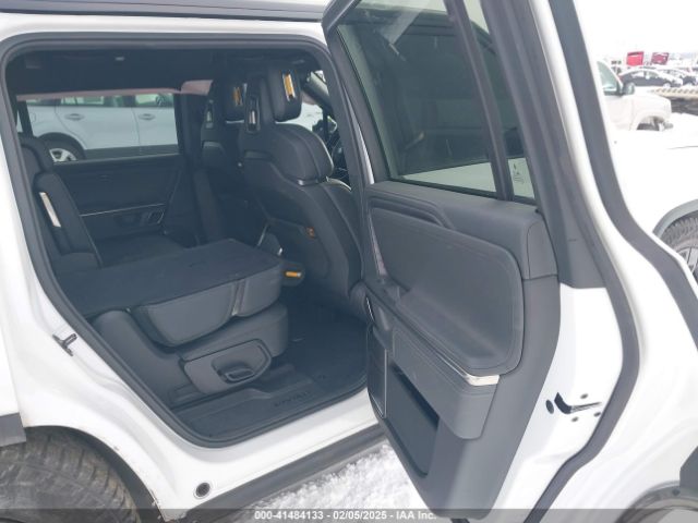 2023 RIVIAN R1S 7PDSGABA9PN015327 Photo 7