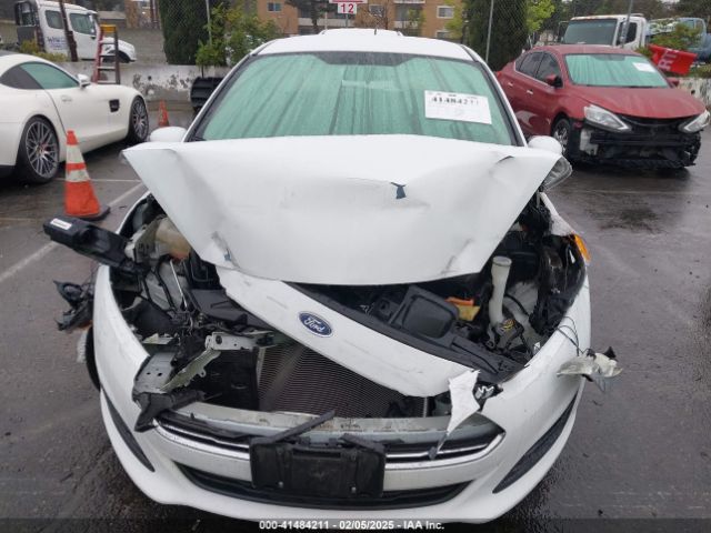 3FADP4EJ9JM127467 Ford FIESTA SE