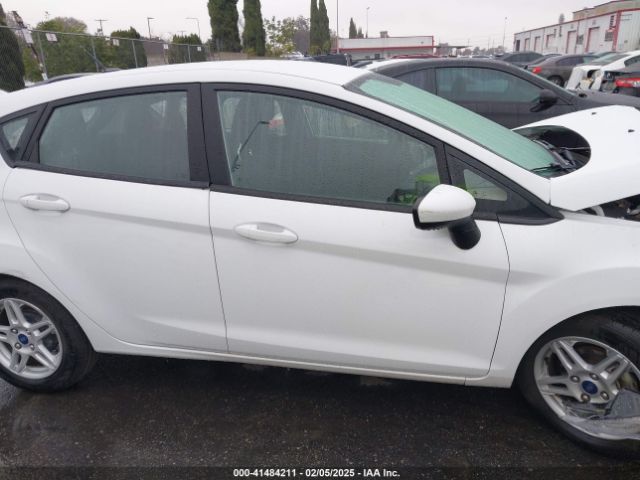 3FADP4EJ9JM127467 Ford FIESTA SE