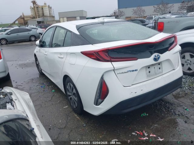 JTDKAMFP2N3208503 Toyota Prius Prime Le