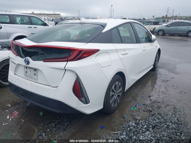 JTDKAMFP2N3208503 Toyota Prius Prime Le