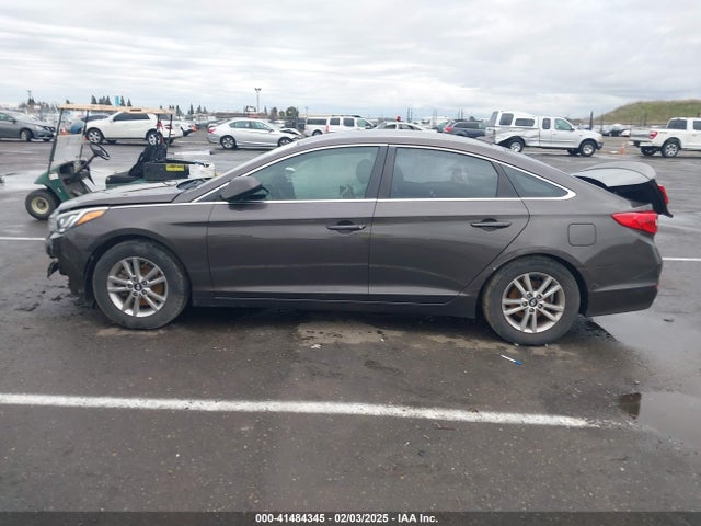 Hyundai SONATA SE 2017 5NPE24AF0HH477794 Image 15