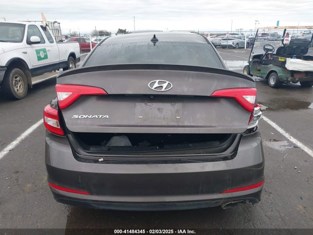 Hyundai SONATA SE 2017 5NPE24AF0HH477794 Image 17