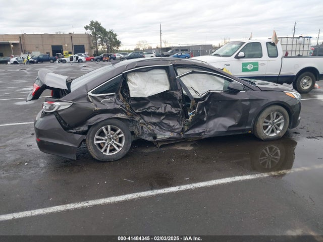 Hyundai SONATA SE 2017 5NPE24AF0HH477794 Image 6