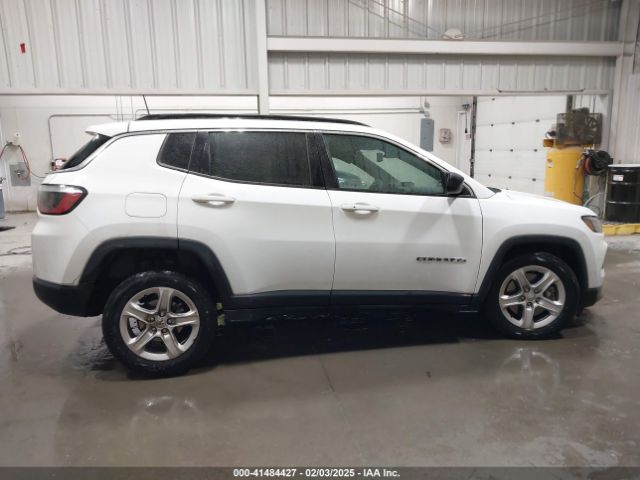 3C4NJDBN5PT502051 Jeep Compass Latitude 4x4