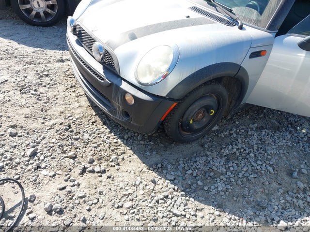 2006 MINI COOPER WMWRF33586TF64534 Photo 5
