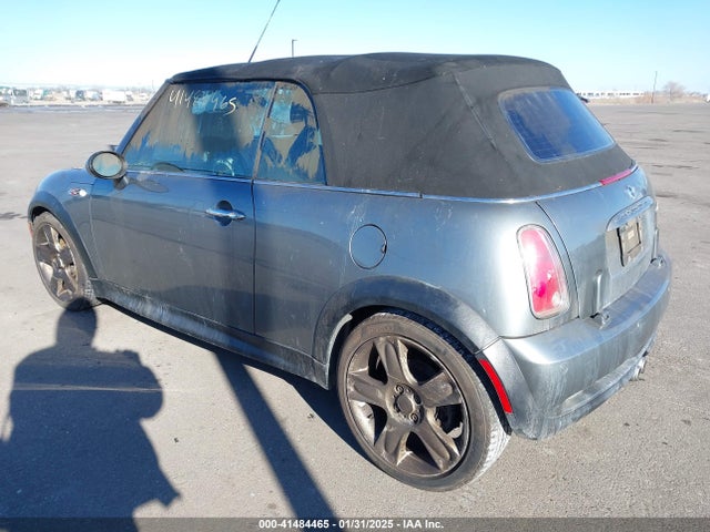 2006 MINI COOPER S WMWRH33576TJ43024 Photo 2