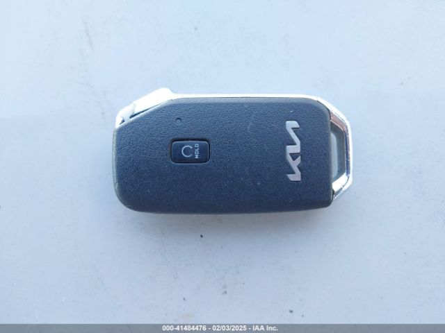 KNDEU2AA9N7269187 KIA SELTOS S