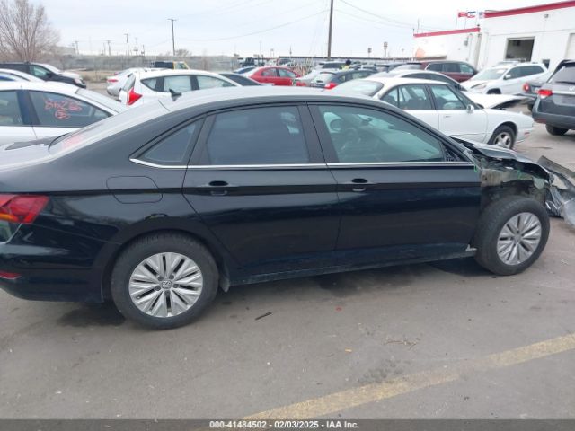 3VWN57BU1KM018794 Volkswagen Jetta 1.4t S