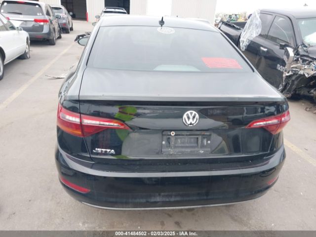 3VWN57BU1KM018794 Volkswagen Jetta 1.4t S