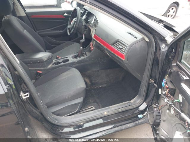 3VWN57BU1KM018794 Volkswagen Jetta 1.4t S