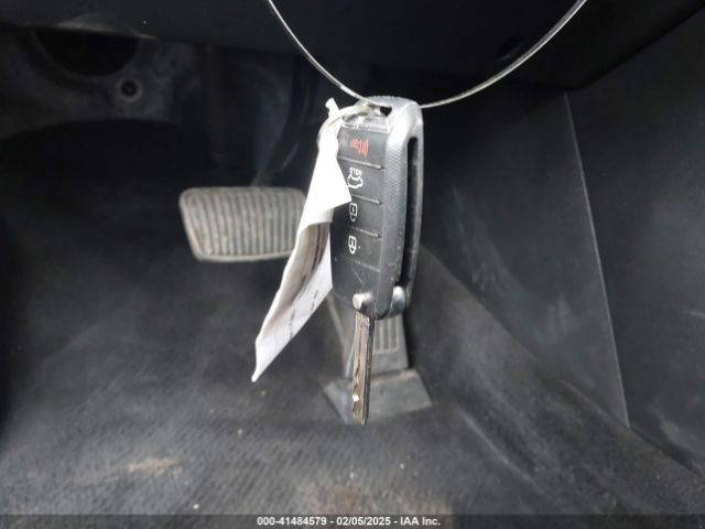 KNDPMCAC7J7393243 KIA Sportage Lx