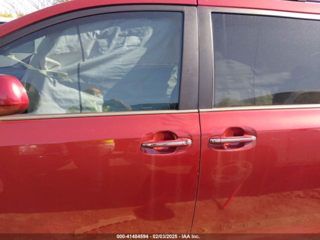 5TDYK3DCXFS630889 Toyota Sienna Xle 8 Passenger