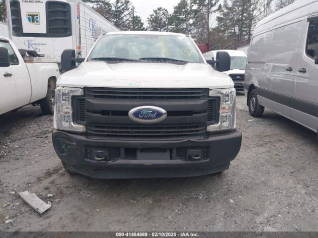 1FDBF2A66KED44617 Ford F-250 Xl