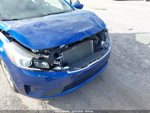 KIA FORTE LX 2017 3KPFL4A75HE143761 Image 6