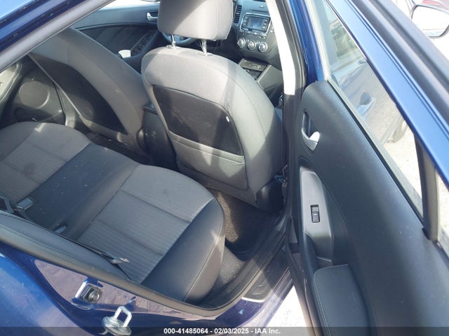 KIA FORTE LX 2017 3KPFL4A75HE143761 Image 8