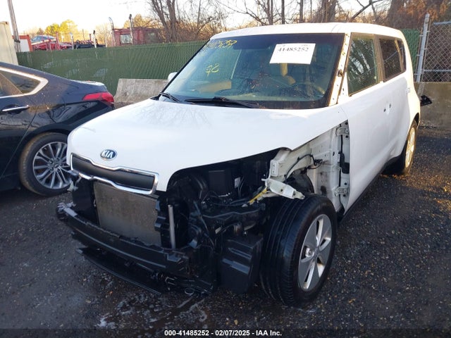 KNDJN2A28G7857668 KIA Soul