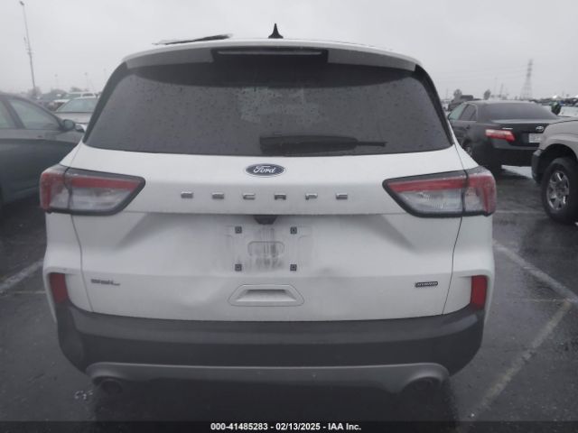 1FMCU0CZ8MUB03799 Ford Escape Sel Hybrid