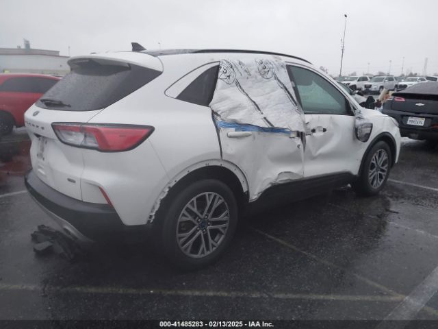 1FMCU0CZ8MUB03799 Ford Escape Sel Hybrid