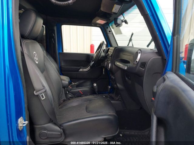 1C4BJWDG8FL581819 Jeep Wrangler Unlimited Freedom Edition