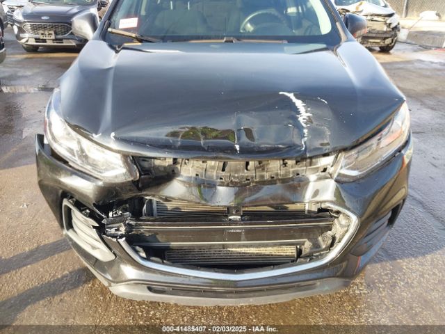 KL7CJKSBXLB032383 Chevrolet Trax Fwd Ls