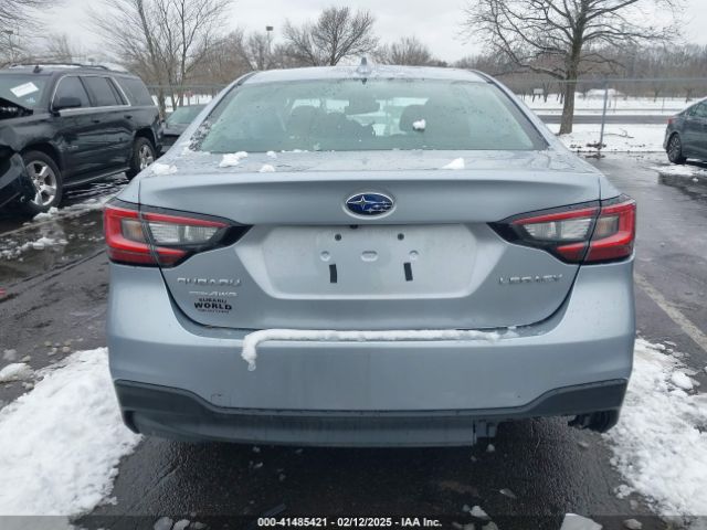 4S3BWAF68P3010213 Subaru Legacy Premium