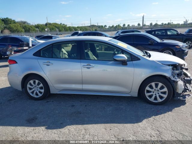 JTDEPMAE1MJ187249 Toyota COROLLA LE