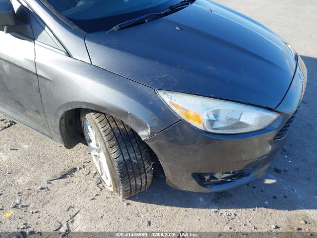 1FADP3F21FL250450 Ford FOCUS SE
