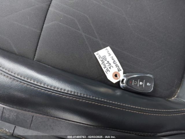 3GNCJLSB0LL271021 Chevrolet Trax Fwd Lt
