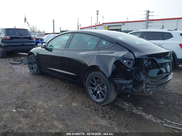 2023 TESLA MODEL 3 5YJ3E1EA5PF452558 Photo 2